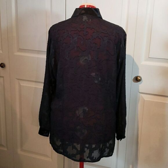Hillard & Hanson Sheer Black Button Up Top - Picture 5 of 8